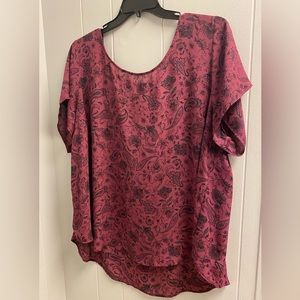 Torrid size 4 top in excellent condition